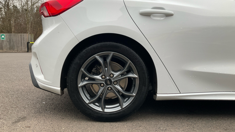 Ford Focus 1.0 EcoBoost Hybrid mHEV 155 ST-Line Edition 5dr Petrol Hatchback